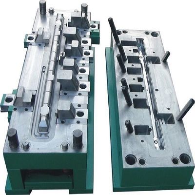 خرید Customized Auto Radiator Plastic Tank Injection Mold with 100,000+ Tanks Life 45#/50#/P20 Material and 3D Design تولید آنلاین